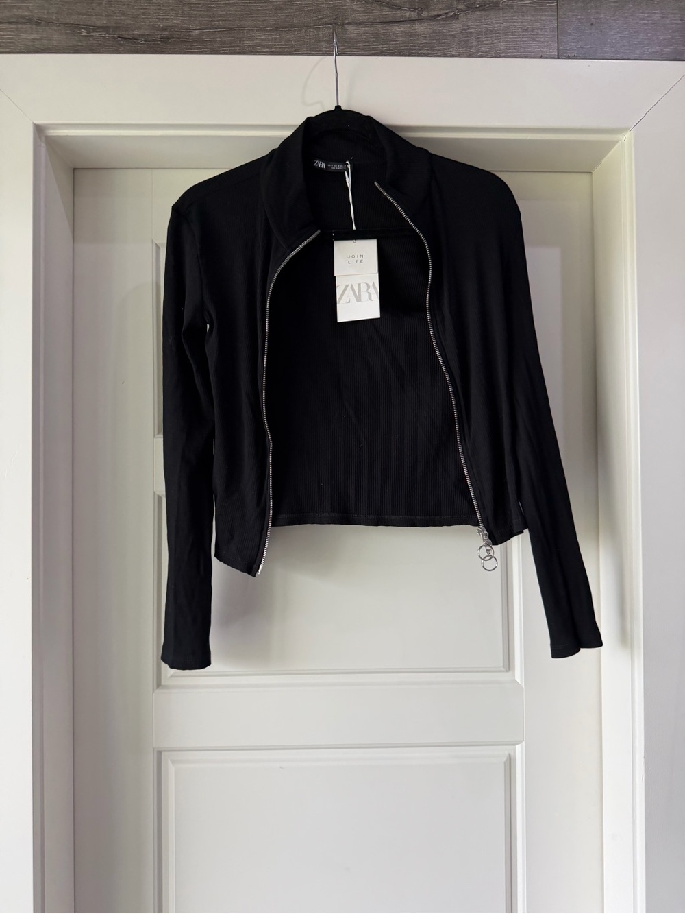 Zara Black Ribbed Zip-Up Crop Jacket - Picture 2 of 5